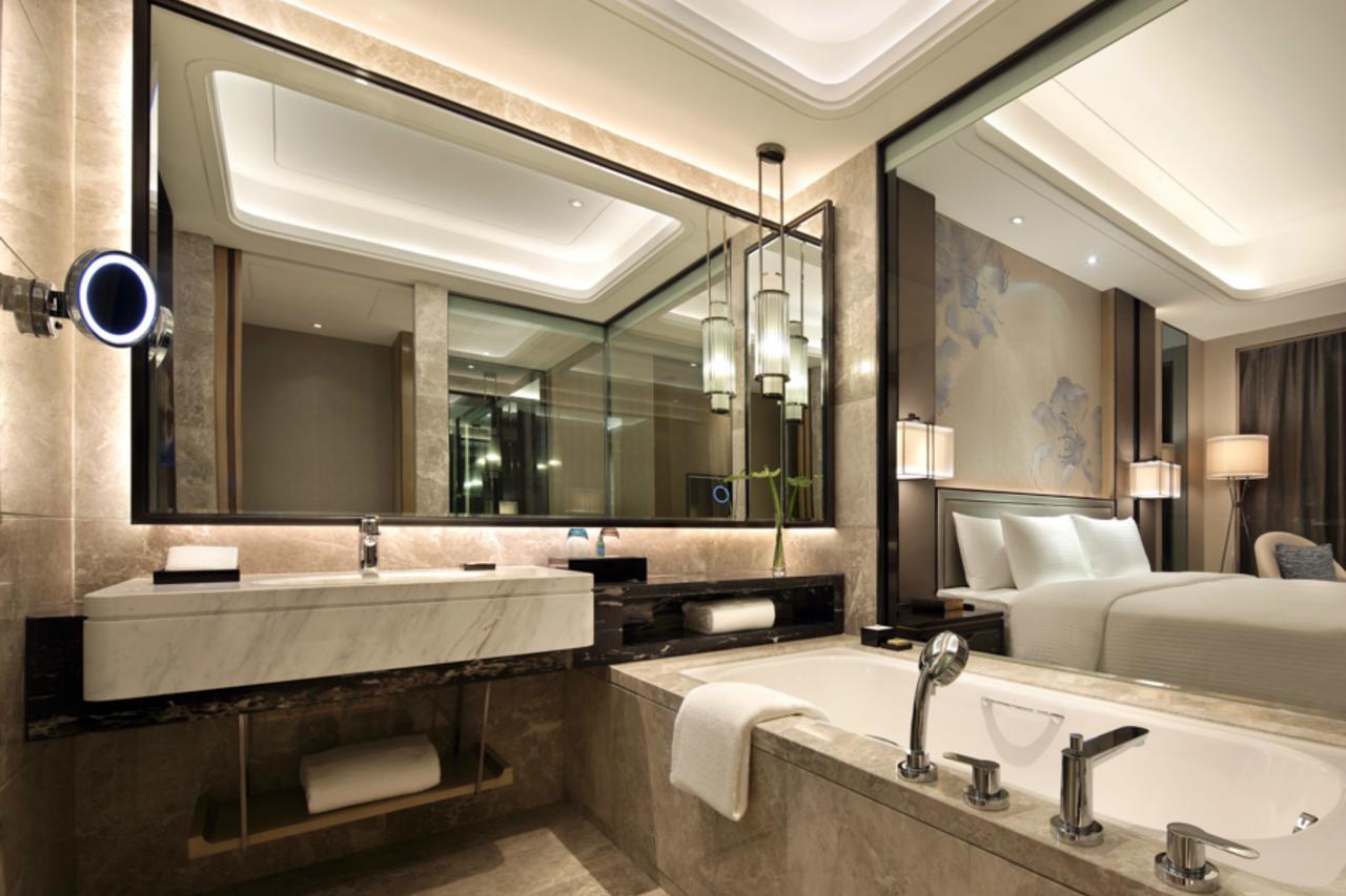 Wanda Realm Liuzhou Hotel Exterior photo
